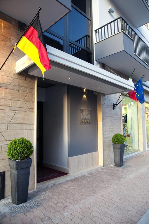 Hotel Aquila Aprilia Exterior foto